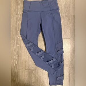 Athleta Navy Criss Cross Capri Leggings‎